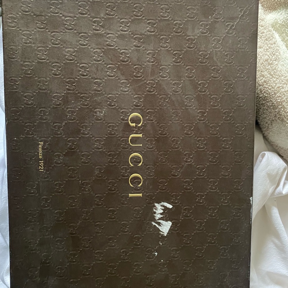 Gucci shoes Authentic